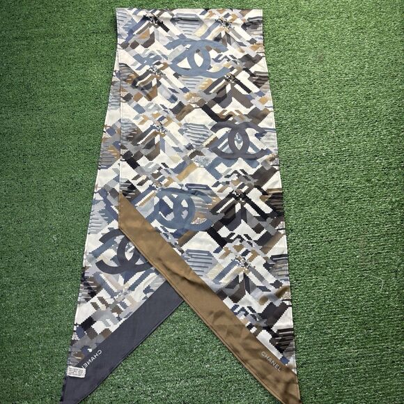 Authentic CHANEL Silk Logo Scarf CC Blue Triangle Square Abstract - Picture 1 of 7